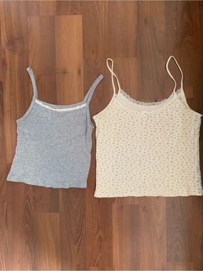 Brandy Melville tanks